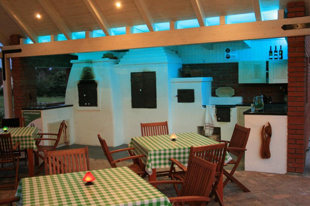 Mezesfeszer Apartman Daire Cserkút Dış mekan fotoğraf